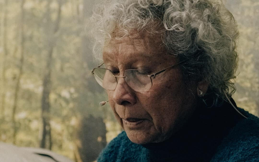 Een cadeau in zwart papier